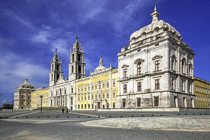 Portugal open-top tours 4 two - Mafra Palace